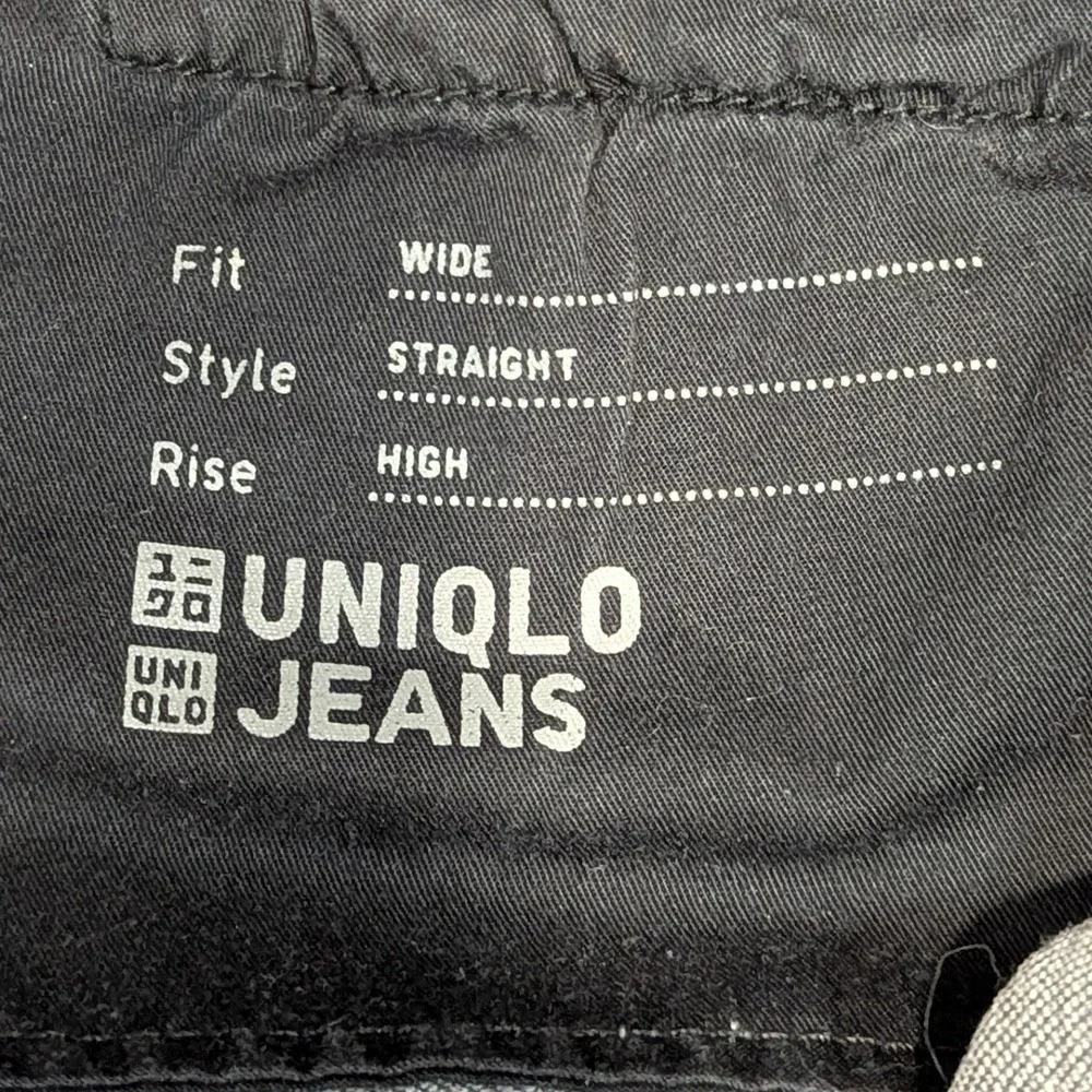Uniqlo Jeans Womens Sz 23 Gray High Rise Wide Straight Raw Hem Denim Boho Grunge